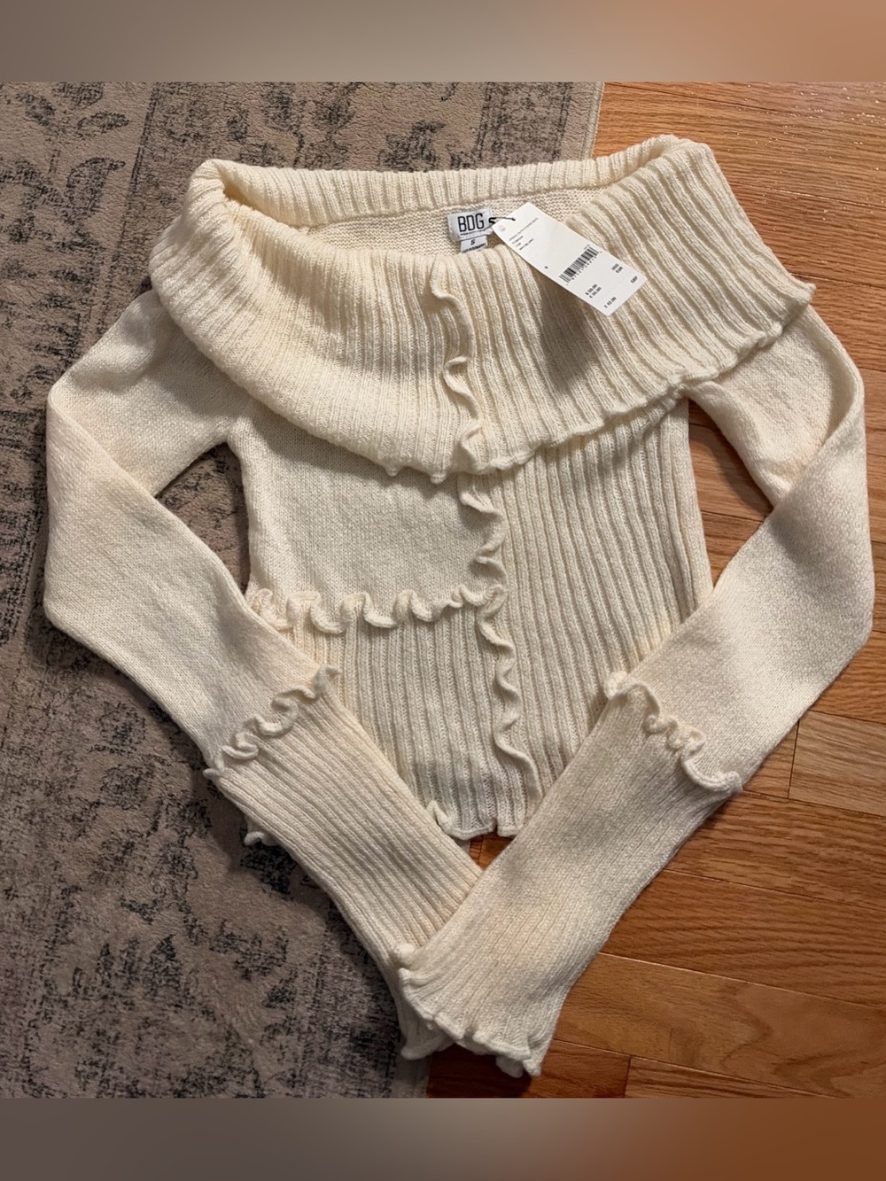 Urban Outfitters NWT Off-the-shoulder White Sweater